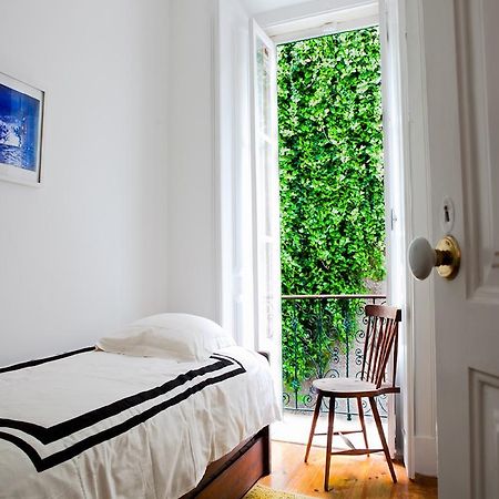 Myplace - Lisbon Castle Rom bilde