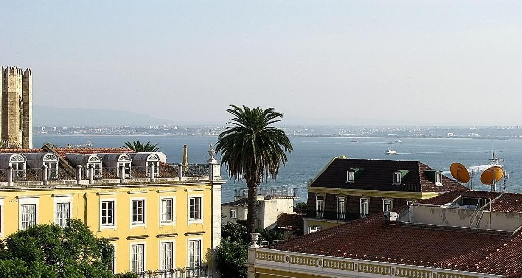 Myplace - Lisbon Castle Rom bilde