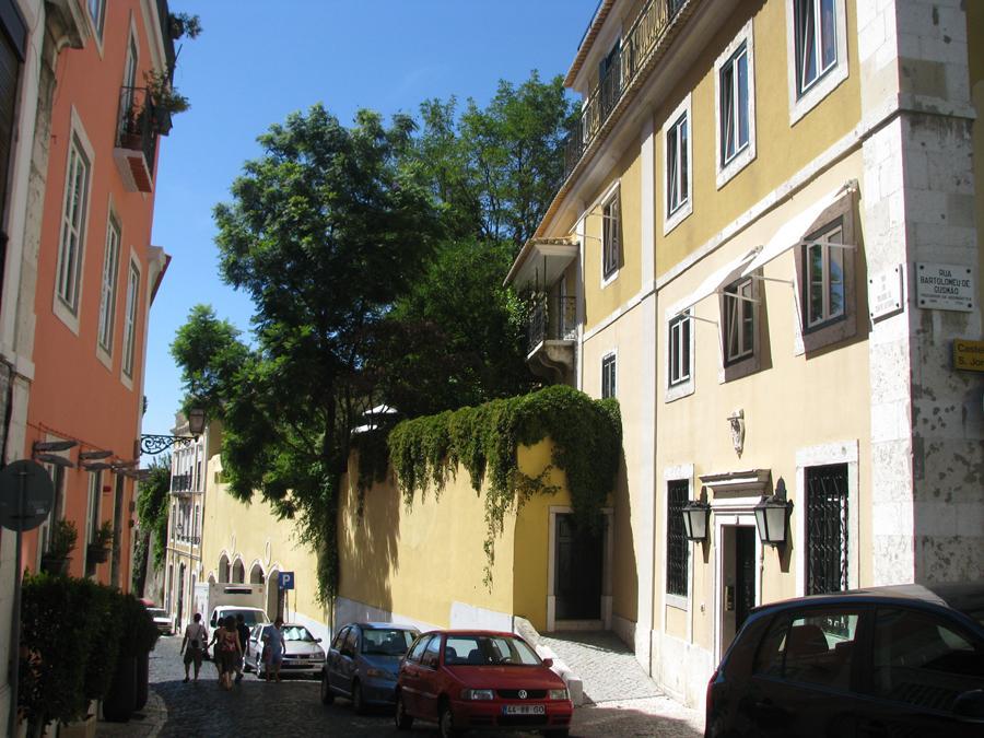 Myplace - Lisbon Castle Rom bilde