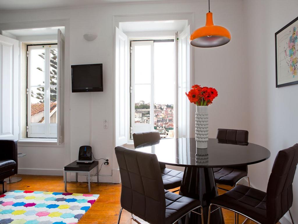 Myplace - Lisbon Castle Rom bilde